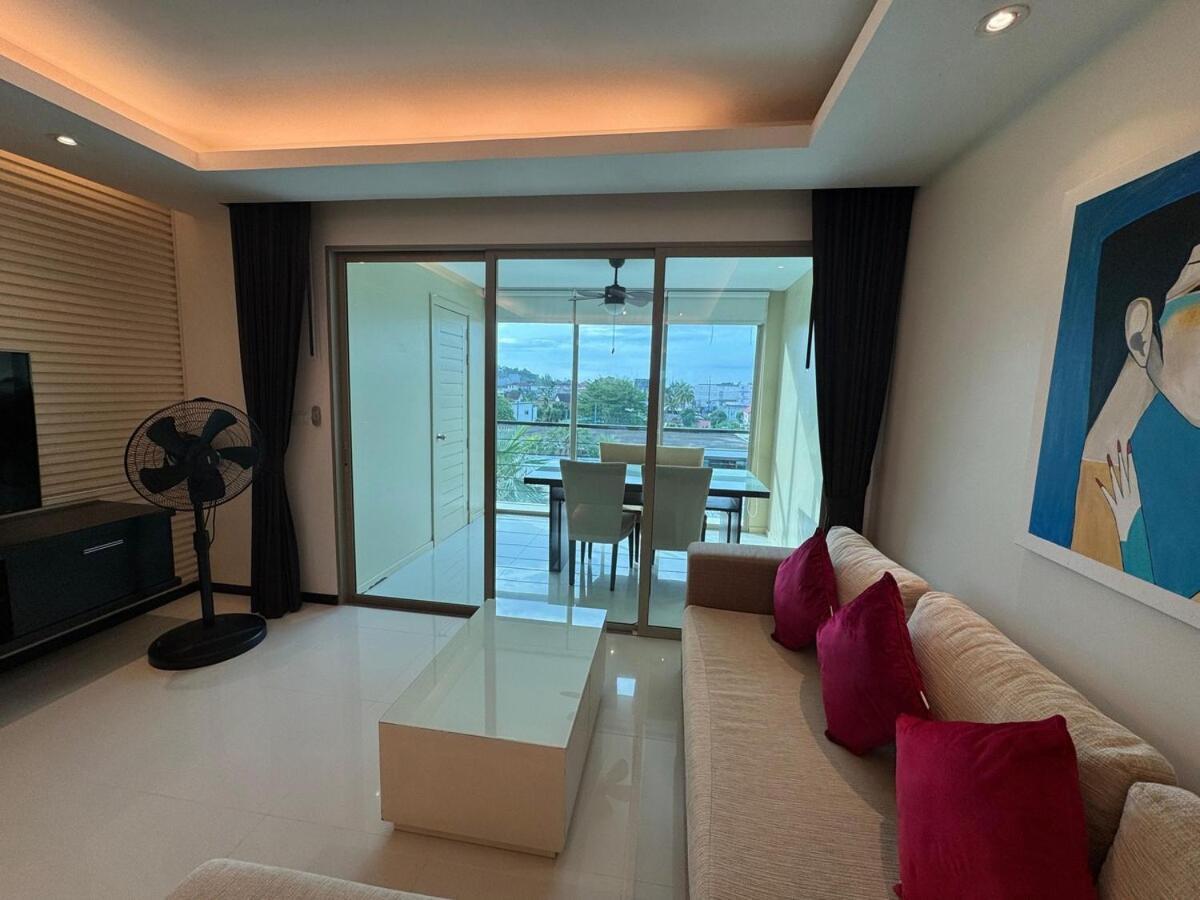 Modern 2-Bedroom Condo In Kamala Near The Beach Kültér fotó