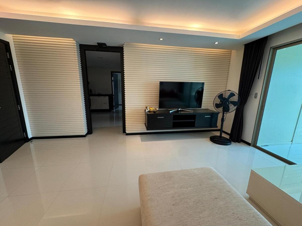 Modern 2-Bedroom Condo In Kamala Near The Beach Kültér fotó