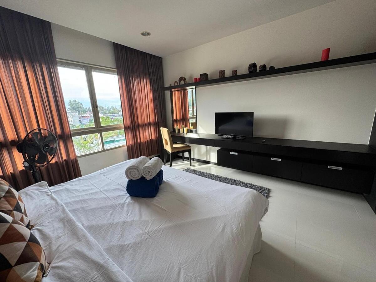 Modern 2-Bedroom Condo In Kamala Near The Beach Kültér fotó